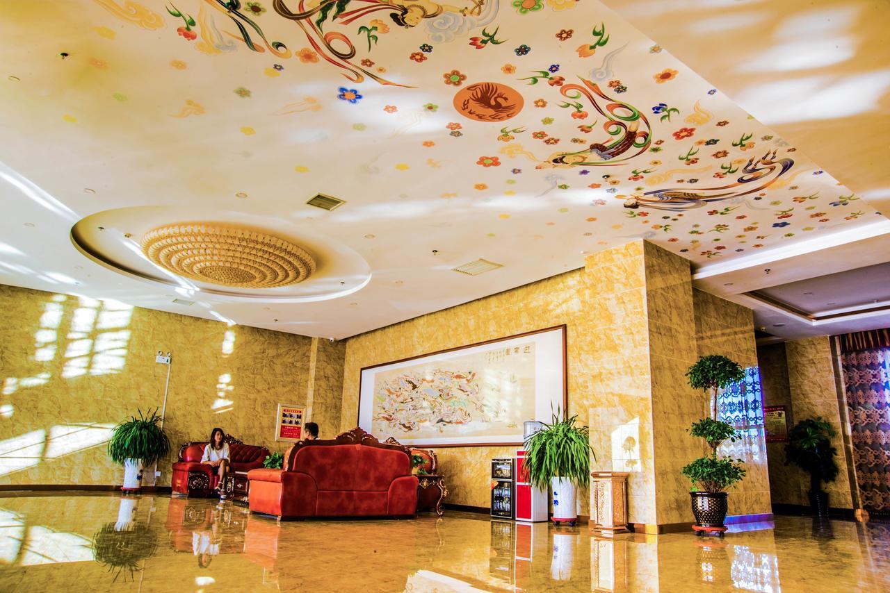 Dunhuang Jinrun Hotel Exterior photo